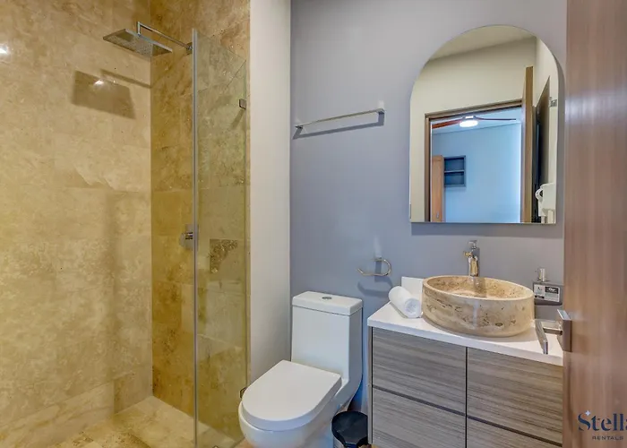 Ocean Views Luxury Community Private Rooftop Pool Holiday home *