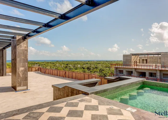 Ocean Views Luxury Community Private Rooftop Pool Holiday home *